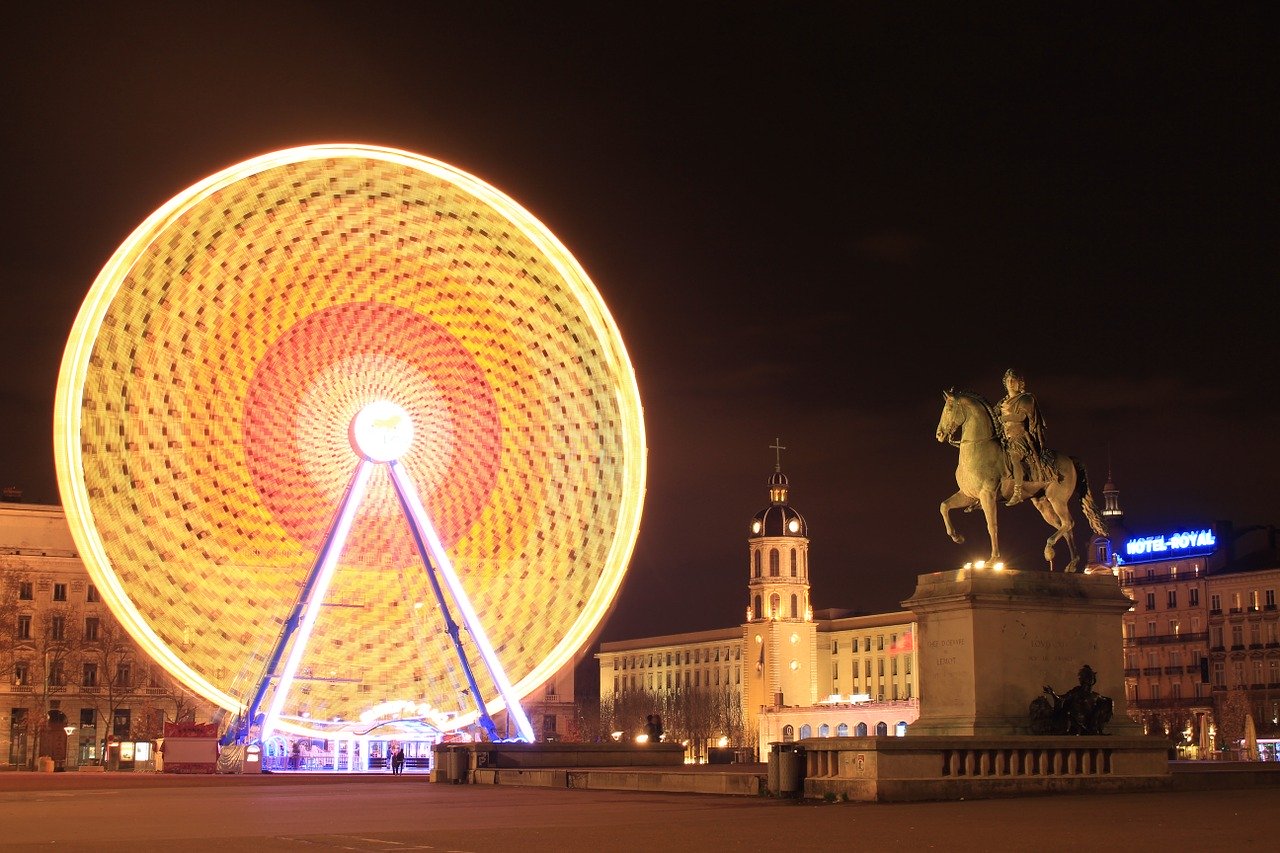 magicien mentaliste dans les restaurants à la grande roue de lyon