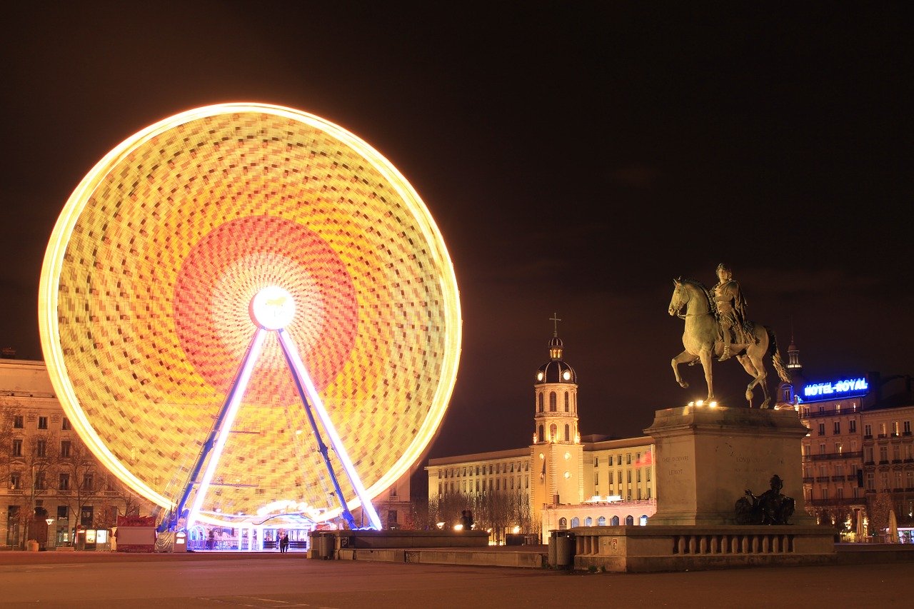 magicien mentaliste dans les restaurants à la grande roue de lyon