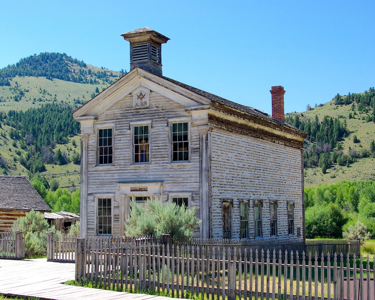 mentaliste dans les brasseries près de l’hôtel résidentiel de la famille de Lamartine à Mâcon