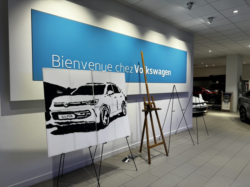 Speed painting nouveau tiguan volkswagen Suma Macon 2024 - animation de prestige - Animation de prestige "mentalisme et speed-painting" - Fred Ericksen • Magicien Lyon • Storyteller Speed-painting-nouveau-tiguan-volkswagen-Suma-Macon-2024