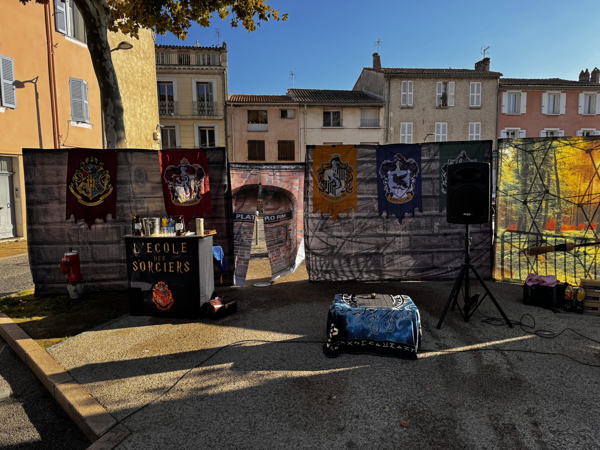 Atelier et décor sorciers pour mairie