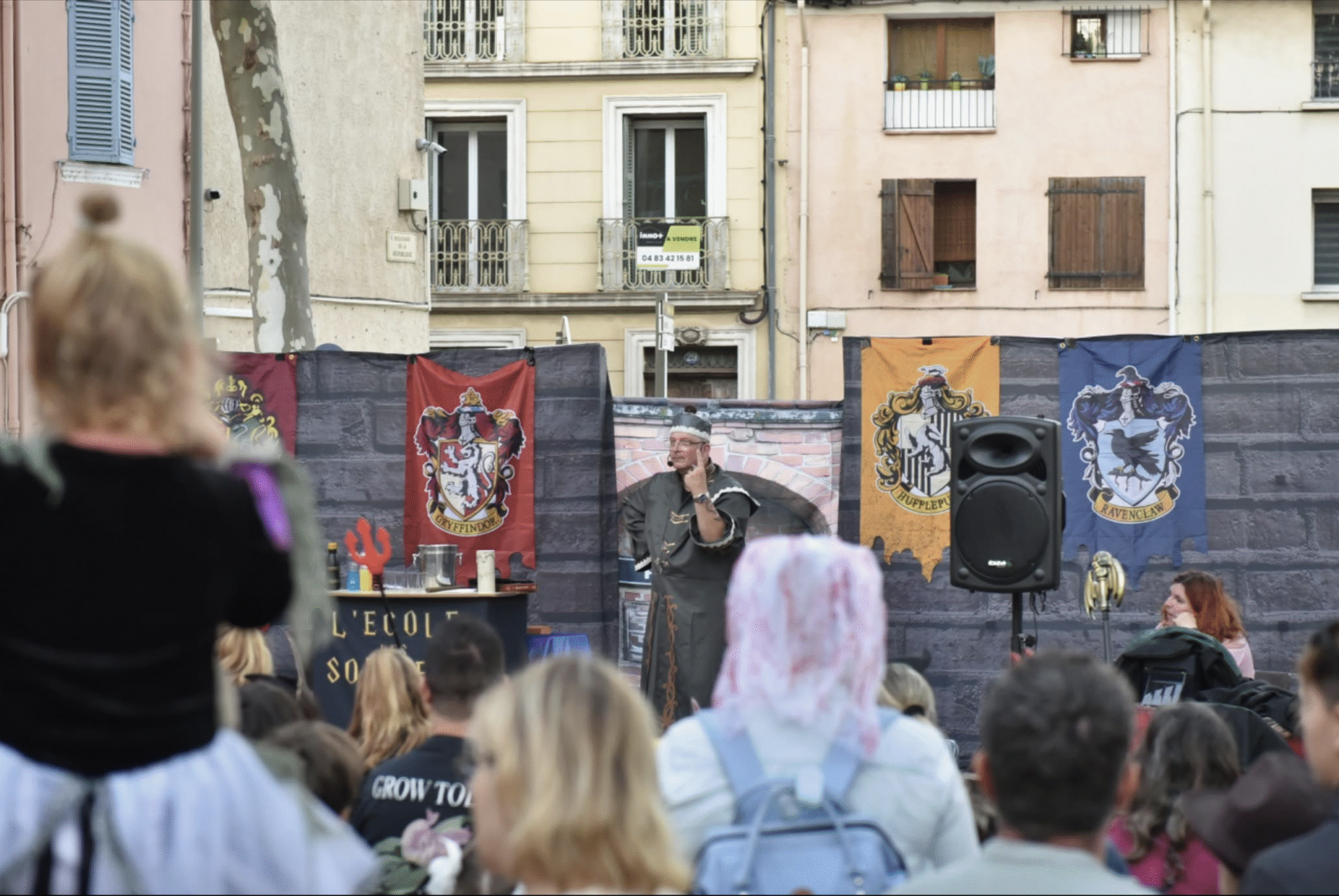 École des Sorciers animation de rue clé en main pour ville